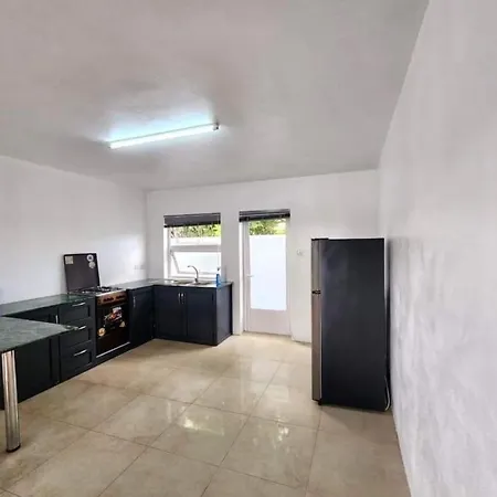 Villa Piscine A Petit Raffray
